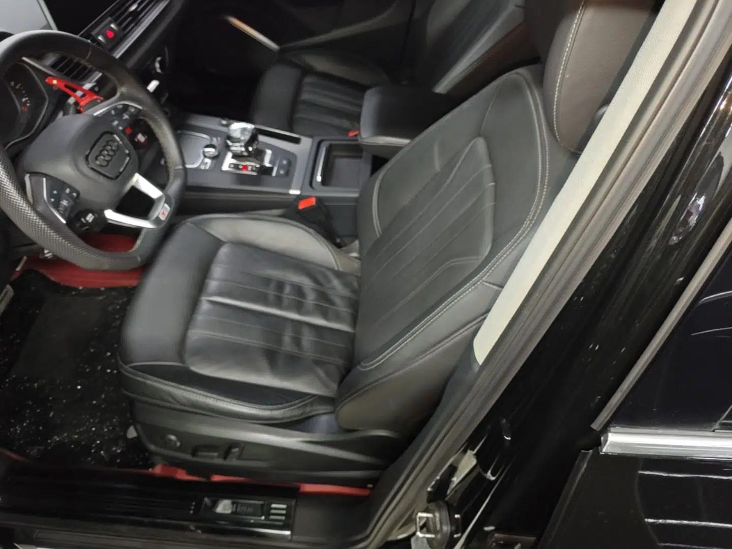 Audi Q5L 2020 45 TFSI Prestige Fashion Model — миниатюра 17