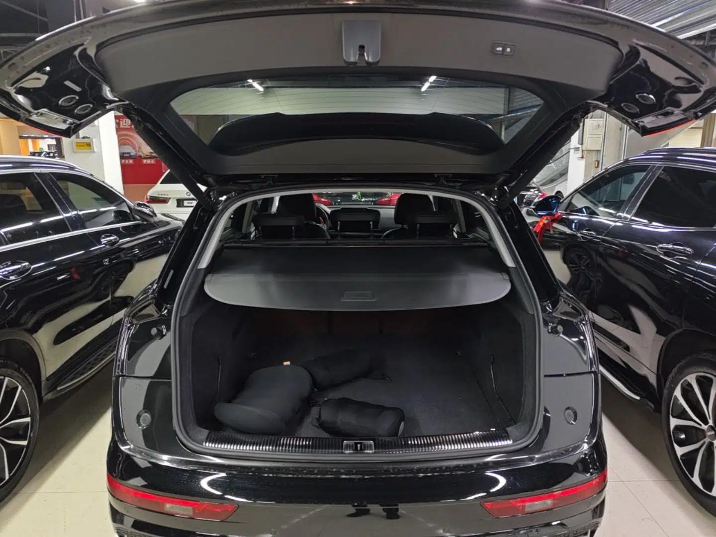 Audi Q5L 2020 45 TFSI Prestige Fashion Model — миниатюра 22