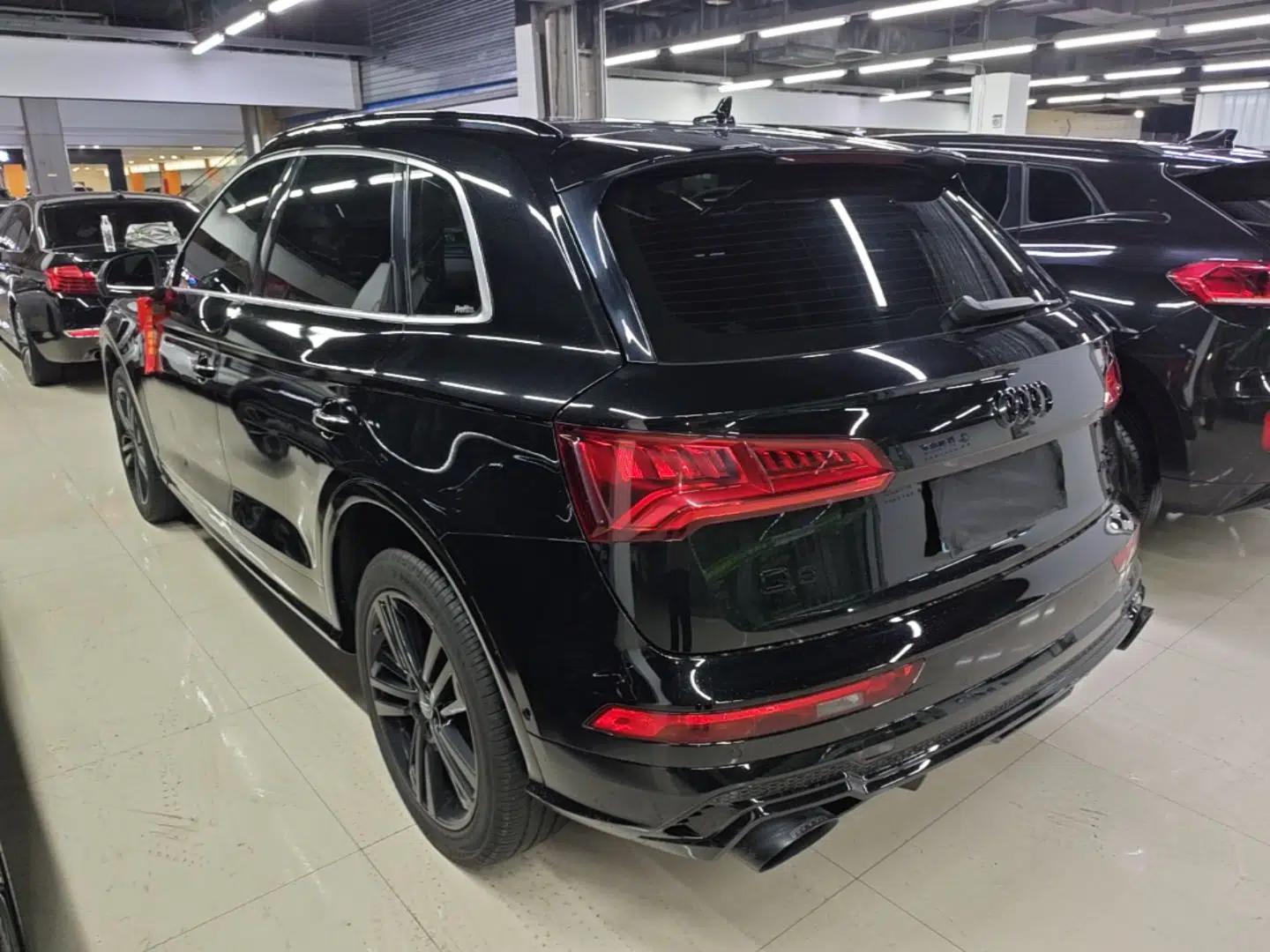 Audi Q5L 2020 45 TFSI Prestige Fashion Model — миниатюра 4