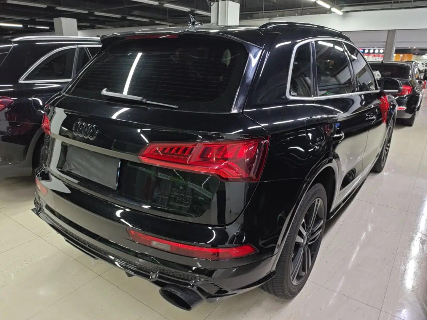 Audi Q5L 2020 45 TFSI Prestige Fashion Model — миниатюра 6