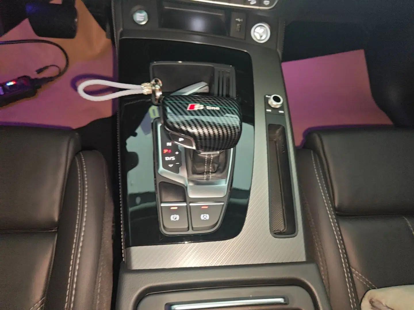 Audi Q5L 2022 Updated 40T Luxury Dynamic Edition — миниатюра 16