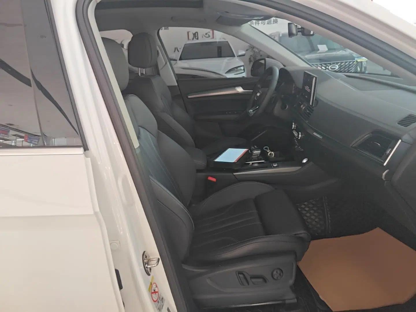 Audi Q5L 2022 Updated 40T Luxury Dynamic Edition — миниатюра 19
