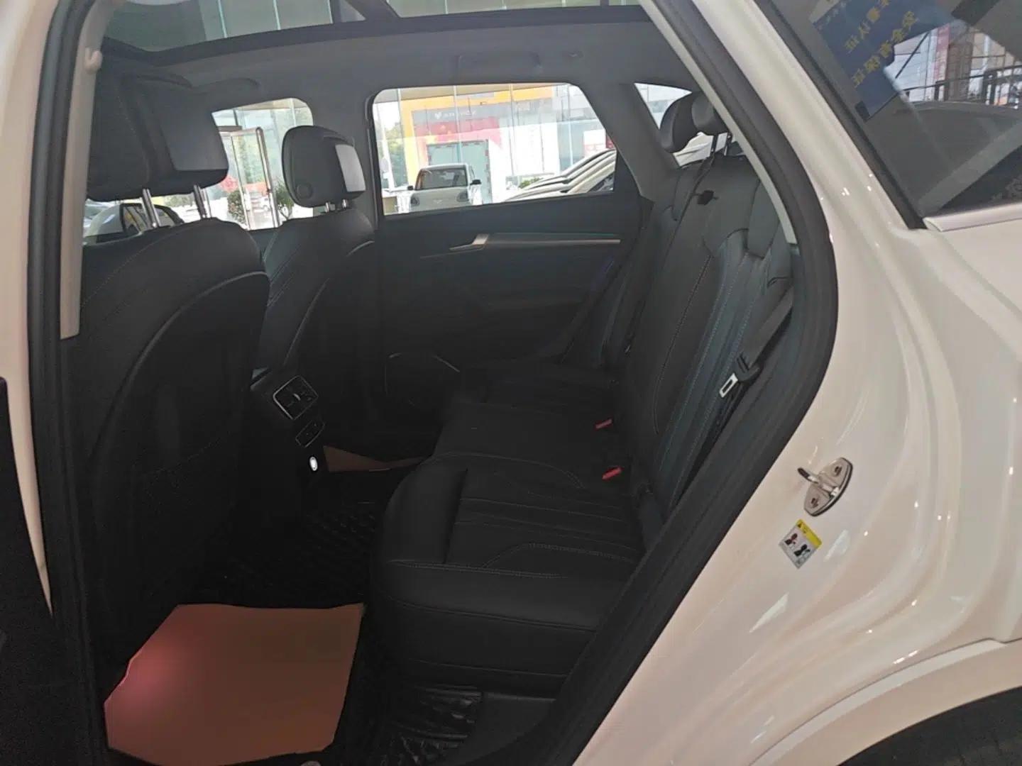 Audi Q5L 2022 Updated 40T Luxury Dynamic Edition — миниатюра 20