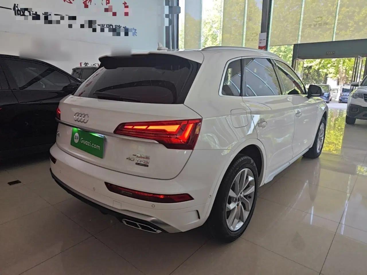 Audi Q5L 2022 Updated 40T Luxury Dynamic Edition — миниатюра 6