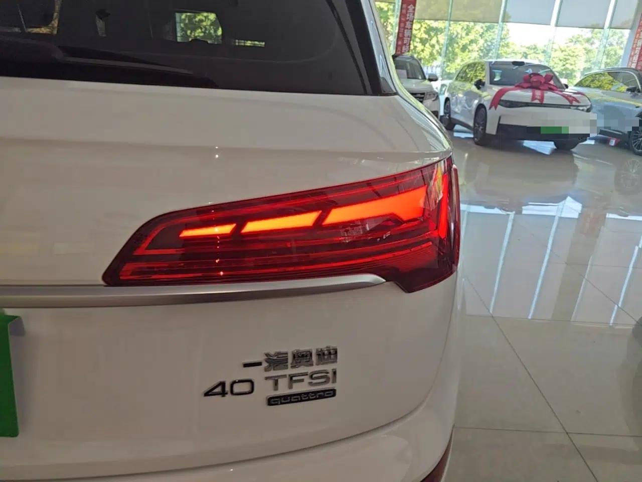 Audi Q5L 2022 Updated 40T Luxury Dynamic Edition — миниатюра 9