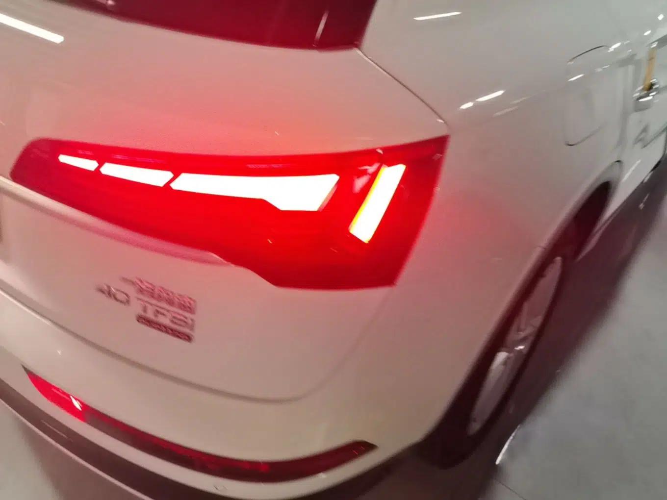 Audi Q5L 2022 40T Fashionable and Elegant Model — миниатюра 14