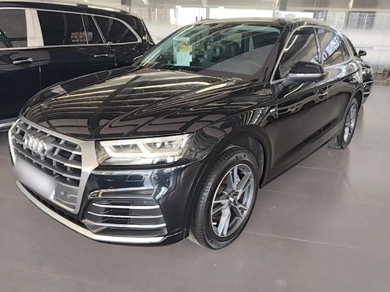 Audi Q5L 2020 Updated 40 TFSI Prestige Fashion Edition — миниатюра 1