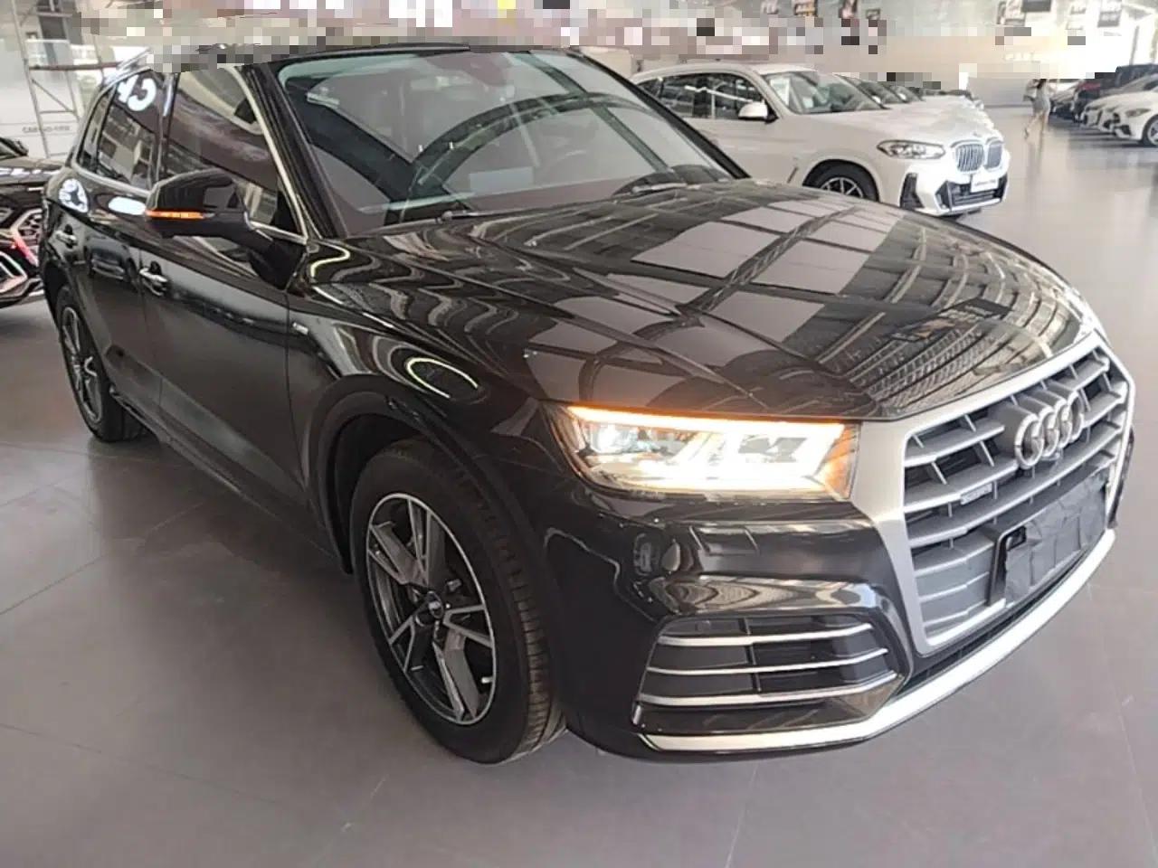 Audi Q5L 2020 Updated 40 TFSI Prestige Fashion Edition — миниатюра 3