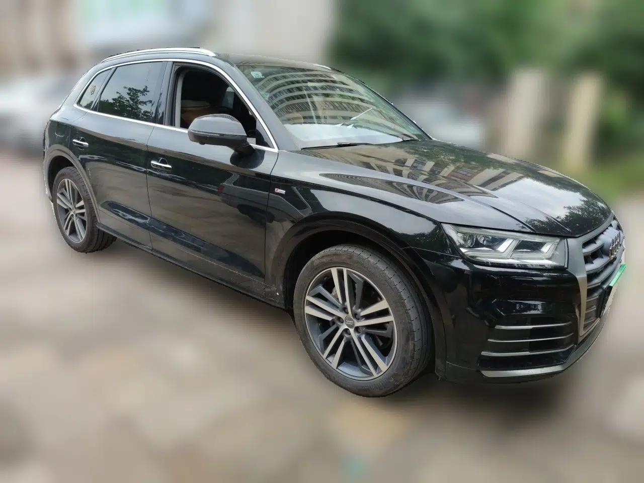 Audi Q5L 2020 Updated 40 TFSI Prestige Fashion Edition — миниатюра 3