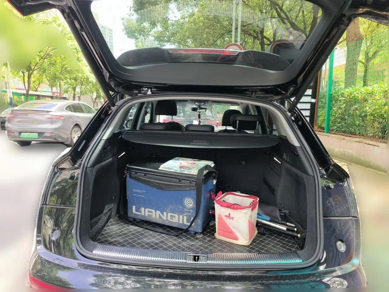 Audi Q5L 2020 45 TFSI Prestige Fashion Model — миниатюра 19