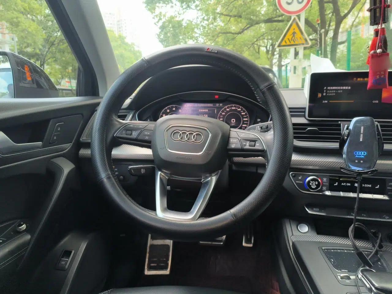 Audi Q5L 2020 45 TFSI Prestige Fashion Model — миниатюра 10