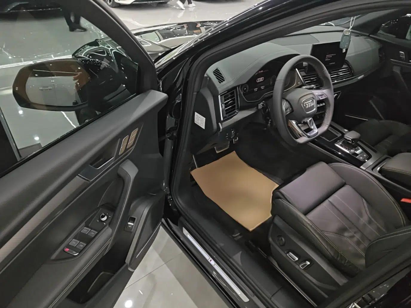 Audi Q5L 2024 45 TFSI Luxury Dynamic Model — миниатюра 18