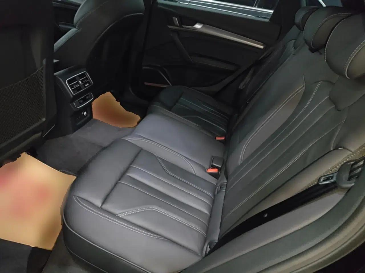 Audi Q5L 2024 45 TFSI Luxury Dynamic Model — миниатюра 20