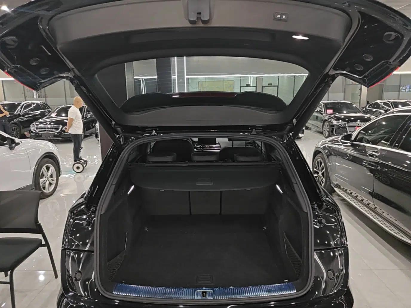 Audi Q5L 2024 45 TFSI Luxury Dynamic Model — миниатюра 22