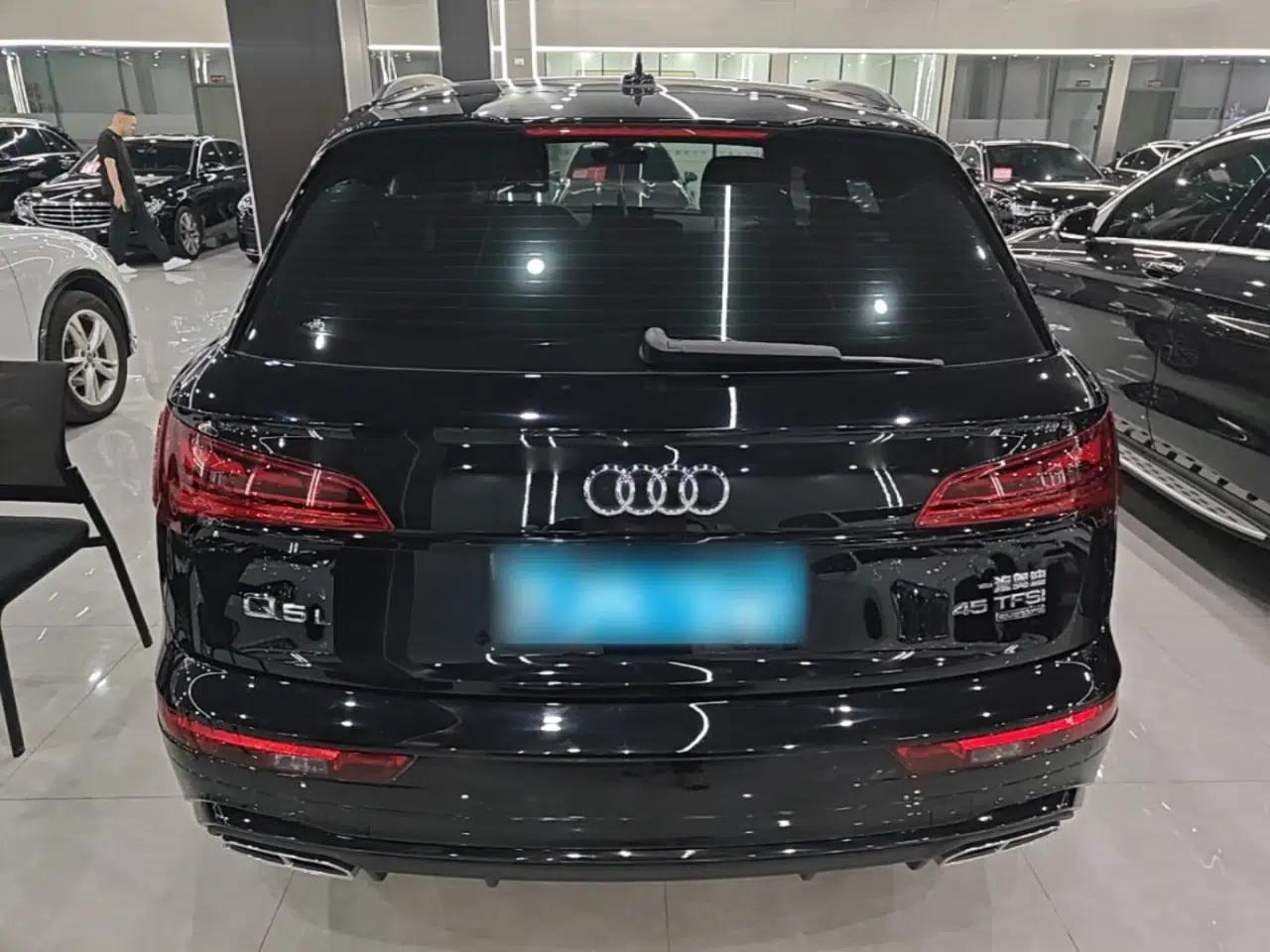 Audi Q5L 2024 45 TFSI Luxury Dynamic Model — миниатюра 5