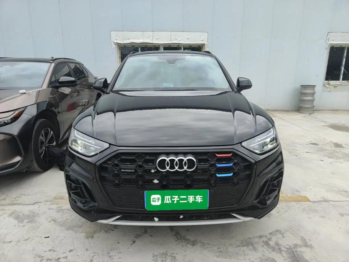 Audi Q5L 2025 Facelift 45th Anniversary Collector's Edition 40 TFSI Luxury Dynamic Version — миниатюра 2