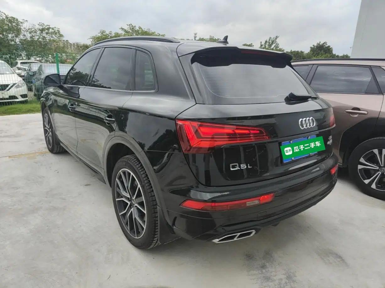 Audi Q5L 2025 Facelift 45th Anniversary Collector's Edition 40 TFSI Luxury Dynamic Version — миниатюра 4