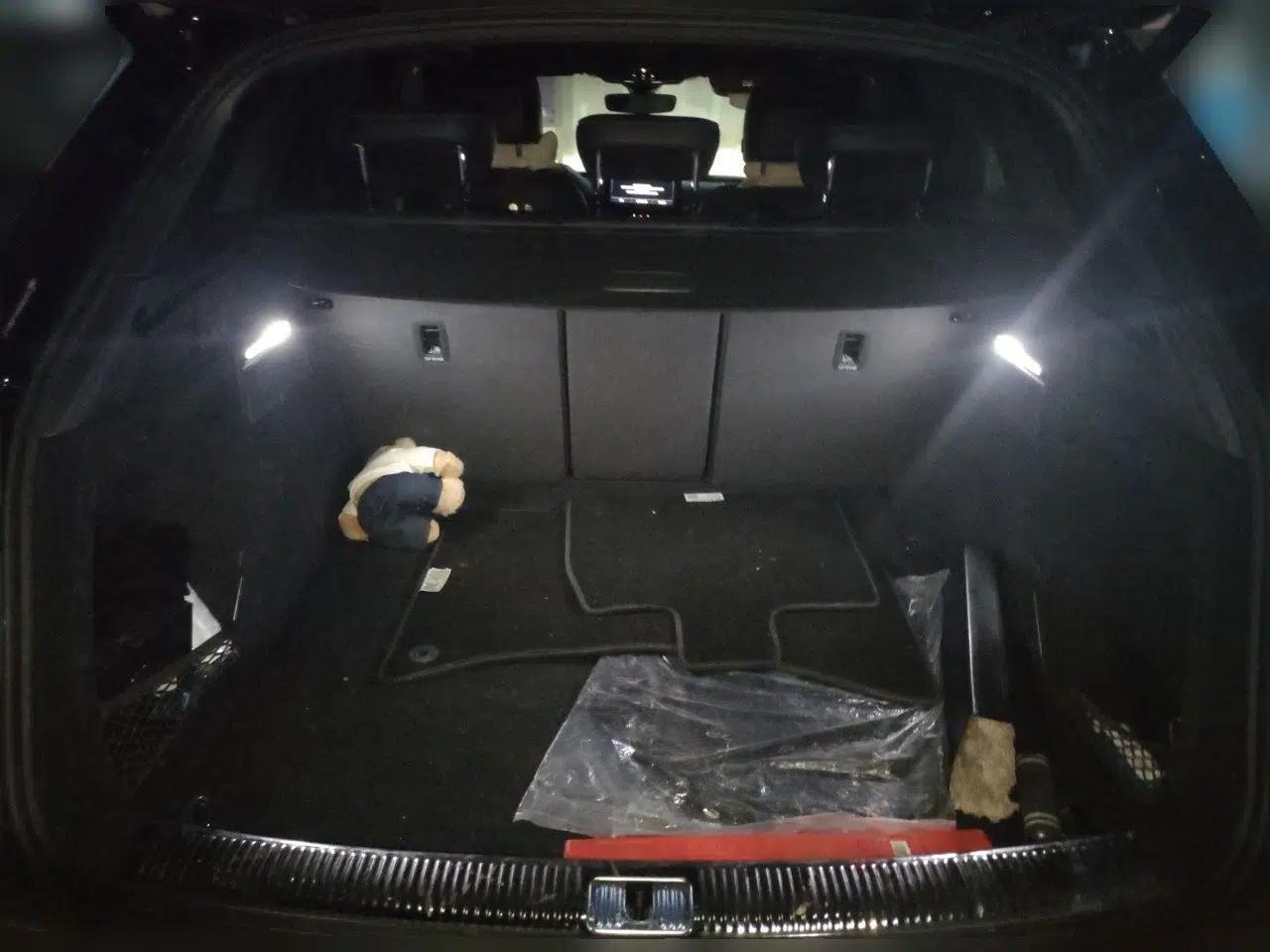 Audi Q5L 2024 40 TFSI Fashion Dynamic Model — миниатюра 19