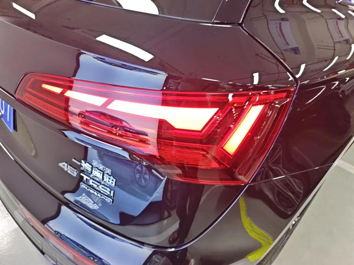 Audi Q5L 2025 quattro 45th Anniversary Edition 45 TFSI Luxury Dynamic Model — миниатюра 9