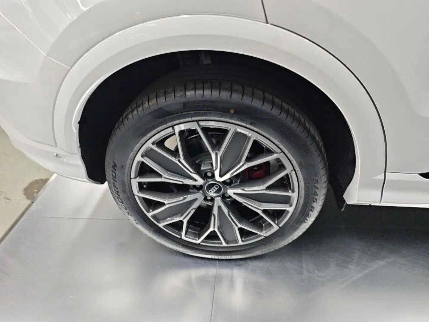 Audi Q5L 2026 Model Range: Exclusive Edition for 10 Million Users — миниатюра 11
