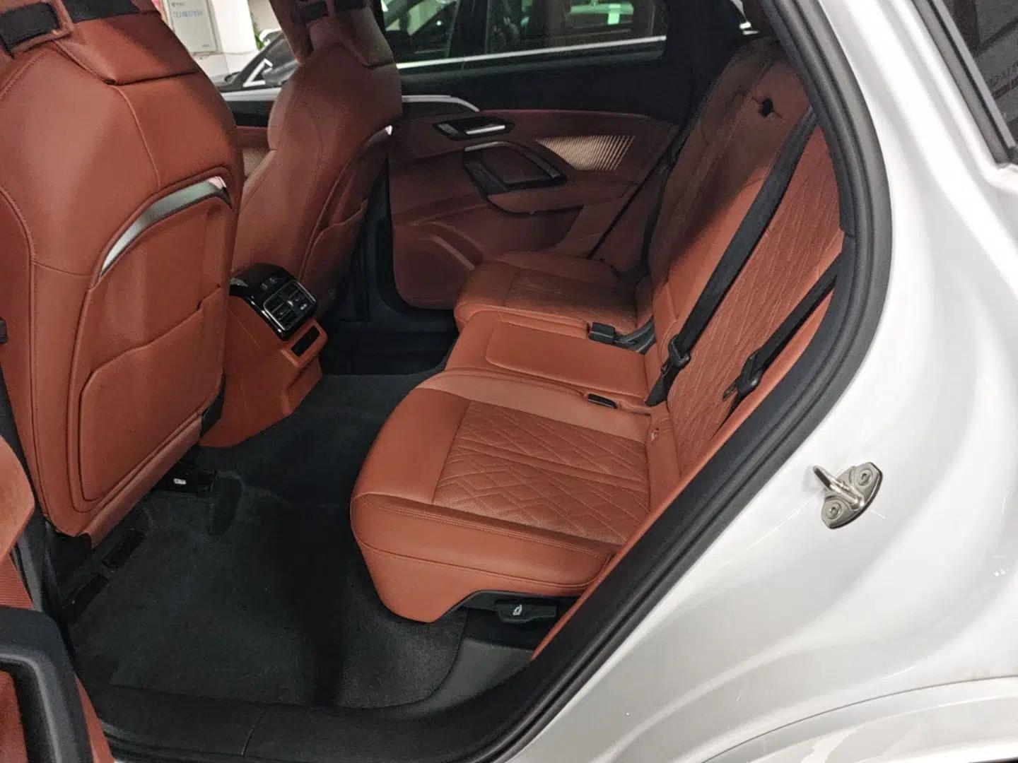 Audi Q5L 2026 Model Range: Exclusive Edition for 10 Million Users — миниатюра 20