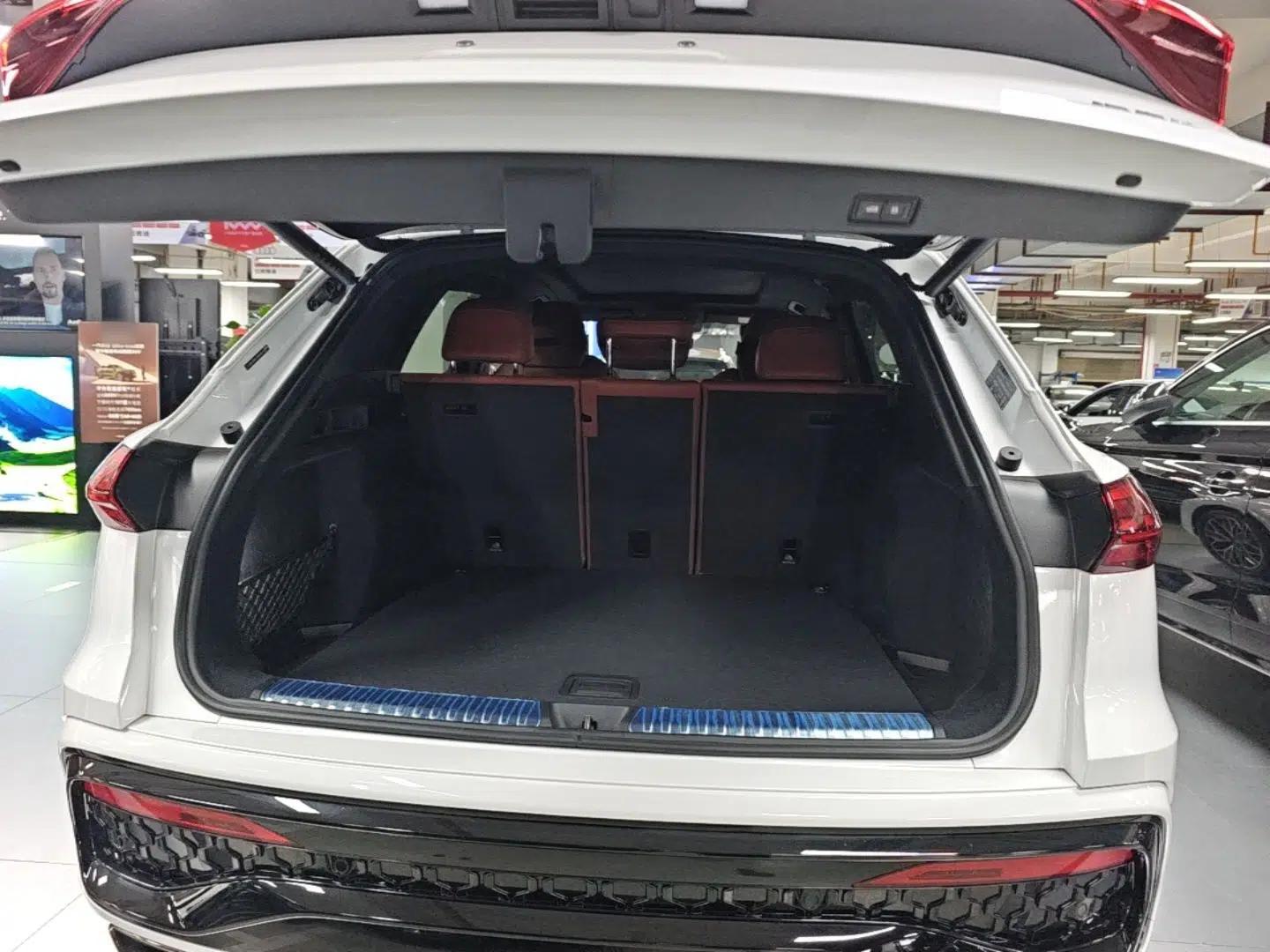 Audi Q5L 2026 Model Range: Exclusive Edition for 10 Million Users — миниатюра 22