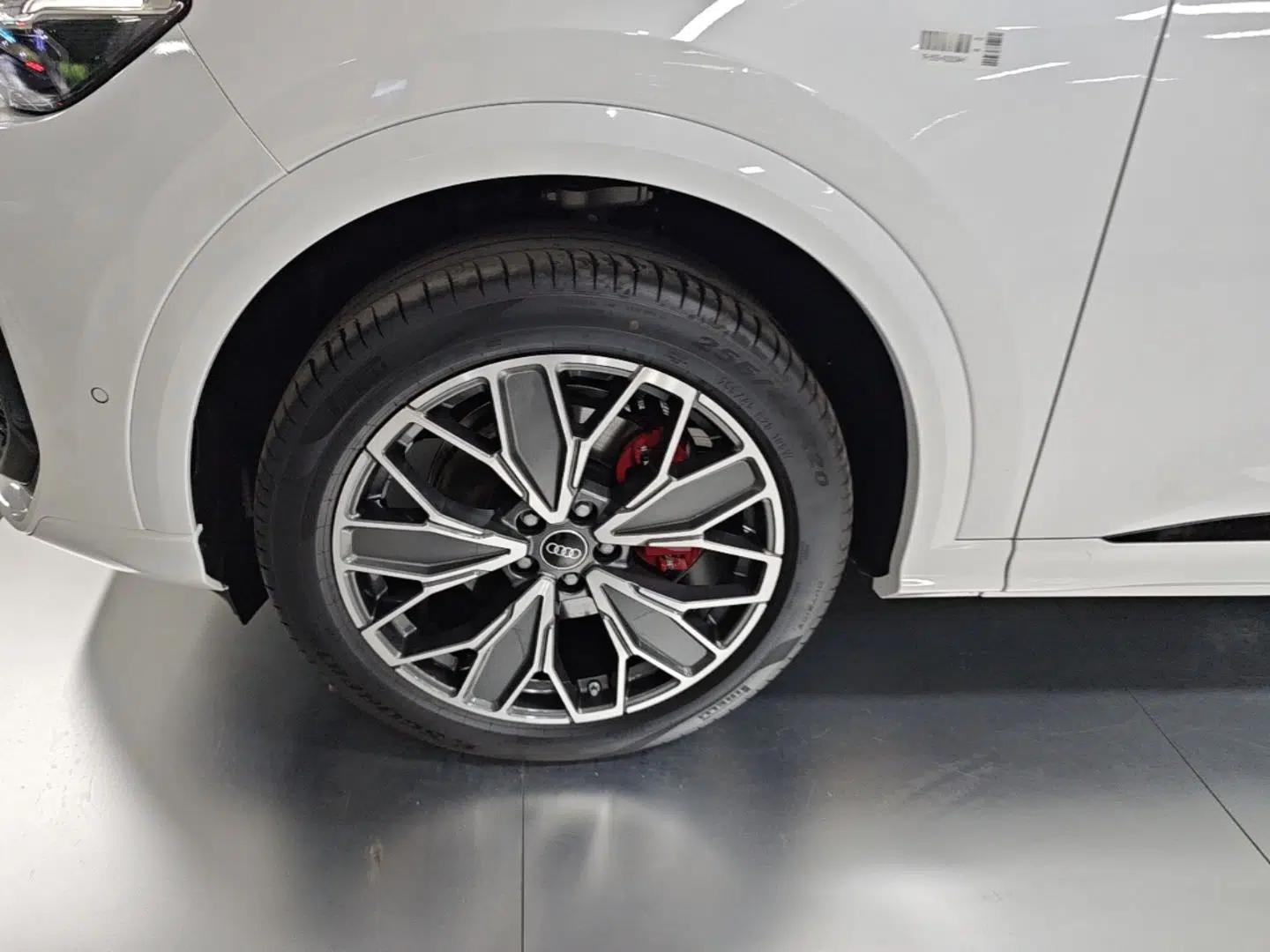 Audi Q5L 2026 Model Range: Exclusive Edition for 10 Million Users — миниатюра 10