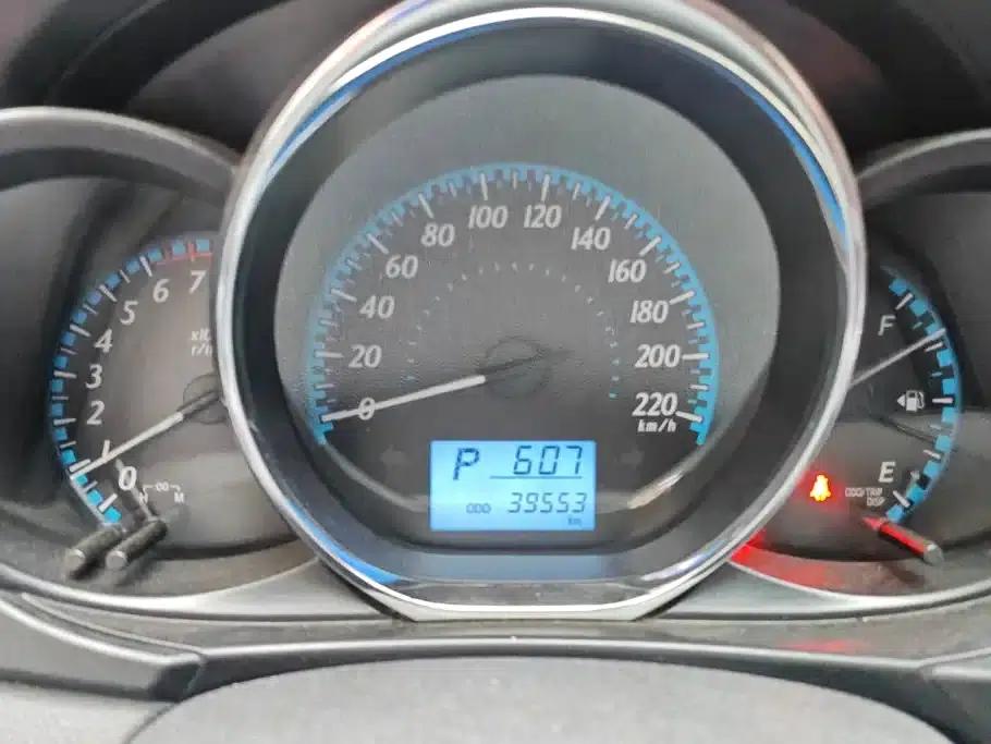 YARiS L Zhixuan 2016 Facelift 1.5E CVT Dynamic Edition — миниатюра 14