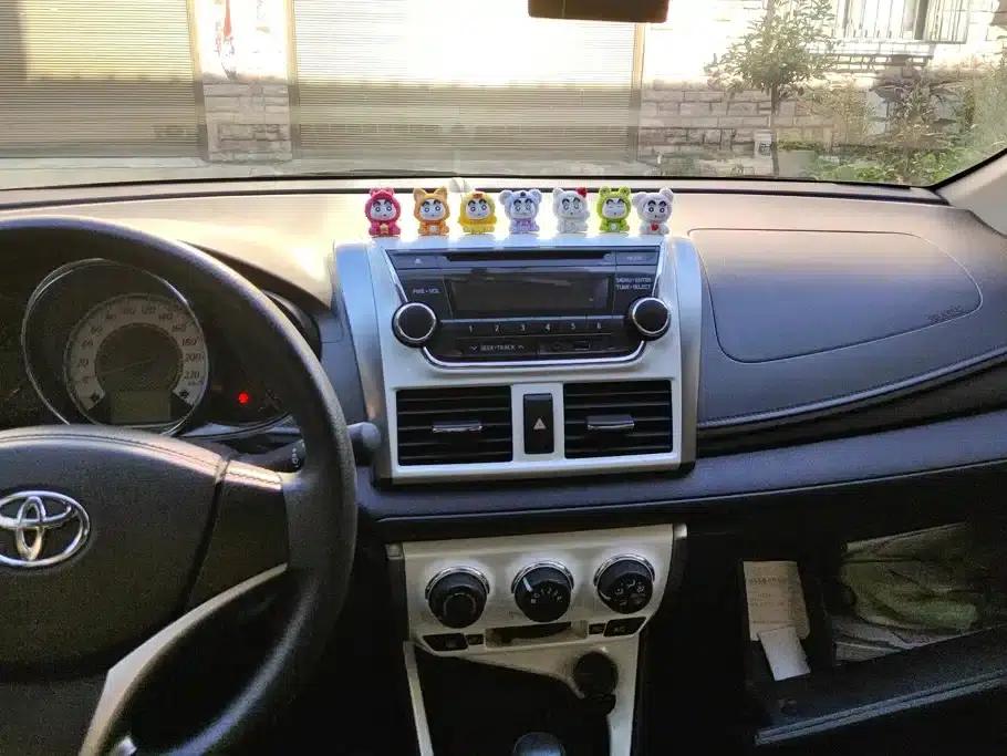 YARiS L Zhixuan 2015 1.5G Automatic Dynamic Sunroof Special Edition — миниатюра 13