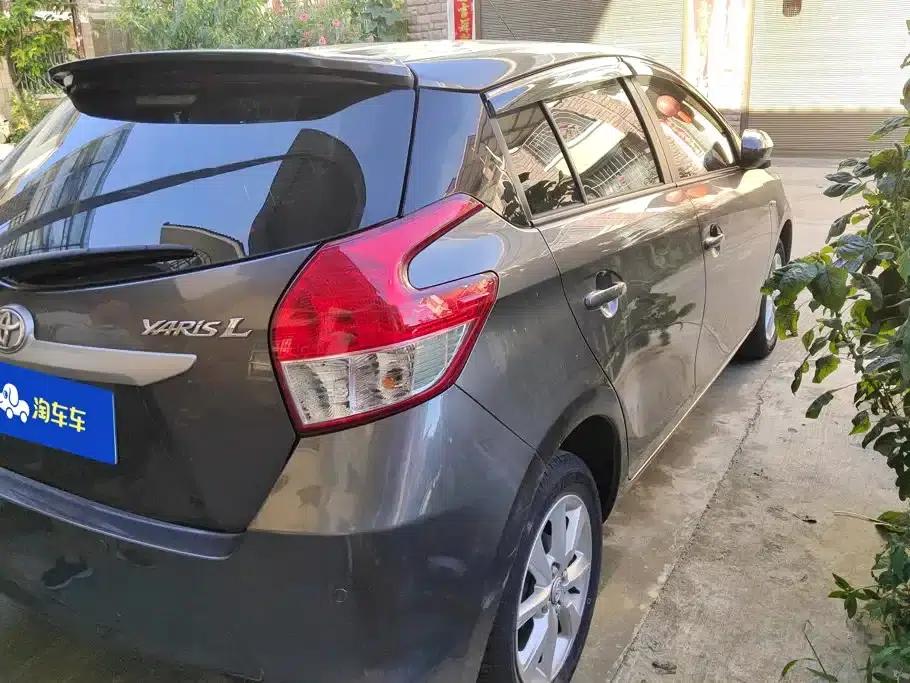 YARiS L Zhixuan 2015 1.5G Automatic Dynamic Sunroof Special Edition — миниатюра 3