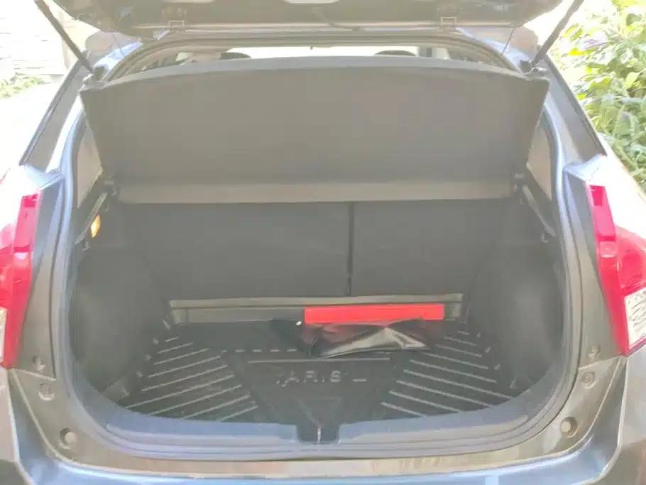 YARiS L Zhixuan 2015 1.5G Automatic Dynamic Sunroof Special Edition — миниатюра 4