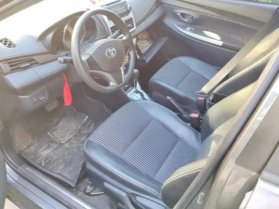 YARiS L Zhixuan 2015 1.5G Automatic Dynamic Sunroof Special Edition — миниатюра 9