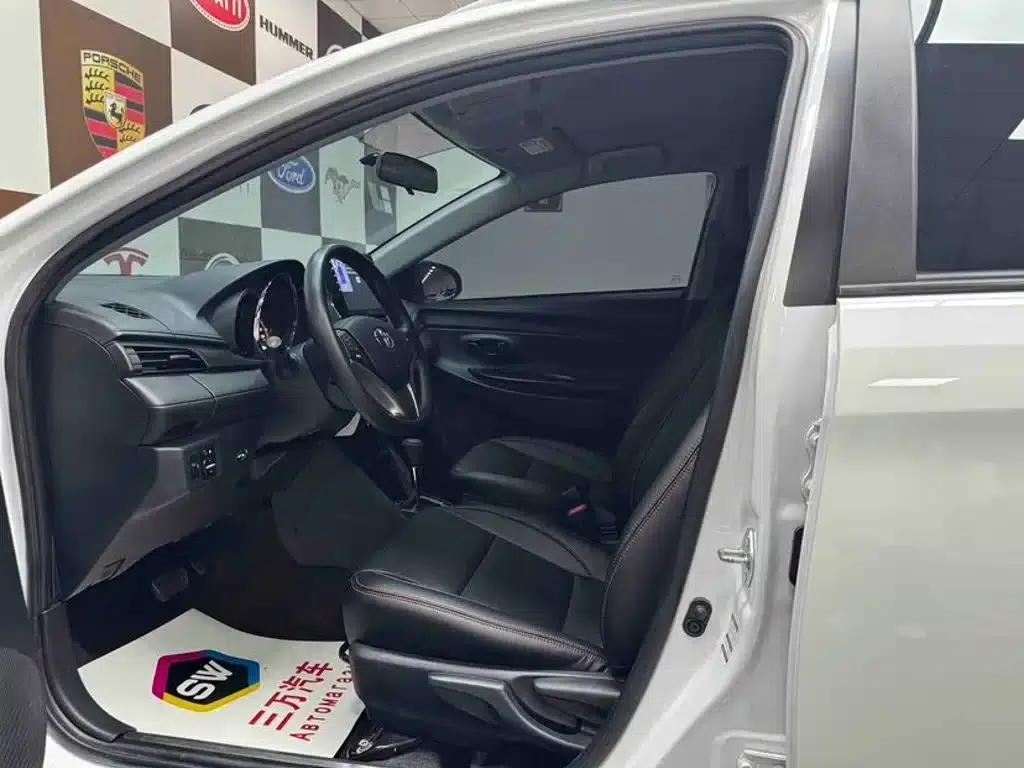 YARiS L 2022 Model YARiS X 1.5L CVT Luxury PLUS Edition — миниатюра 7