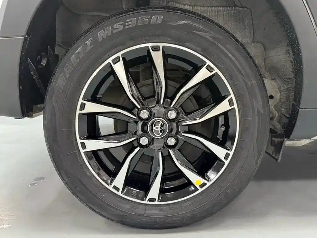 YARiS L 2022 Model YARiS X 1.5L CVT Luxury PLUS Edition — миниатюра 19