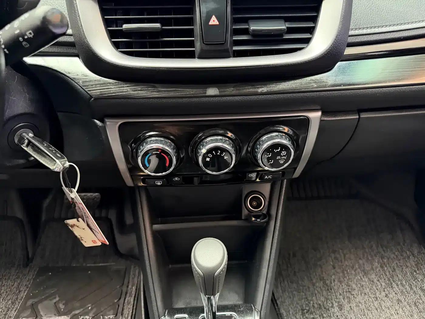 YARiS L 2022 Model YARiS X 1.5L CVT Leading PLUS Edition — миниатюра 14