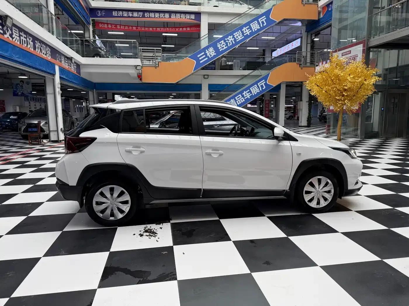 YARiS L 2022 Model YARiS X 1.5L CVT Leading PLUS Edition — миниатюра 4