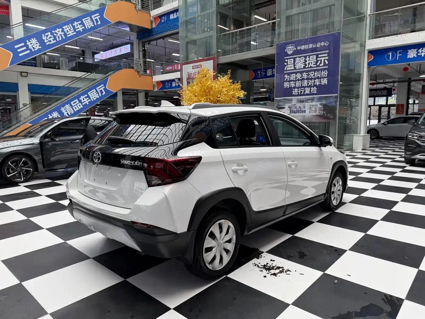 YARiS L 2022 Model YARiS X 1.5L CVT Leading PLUS Edition — миниатюра 6