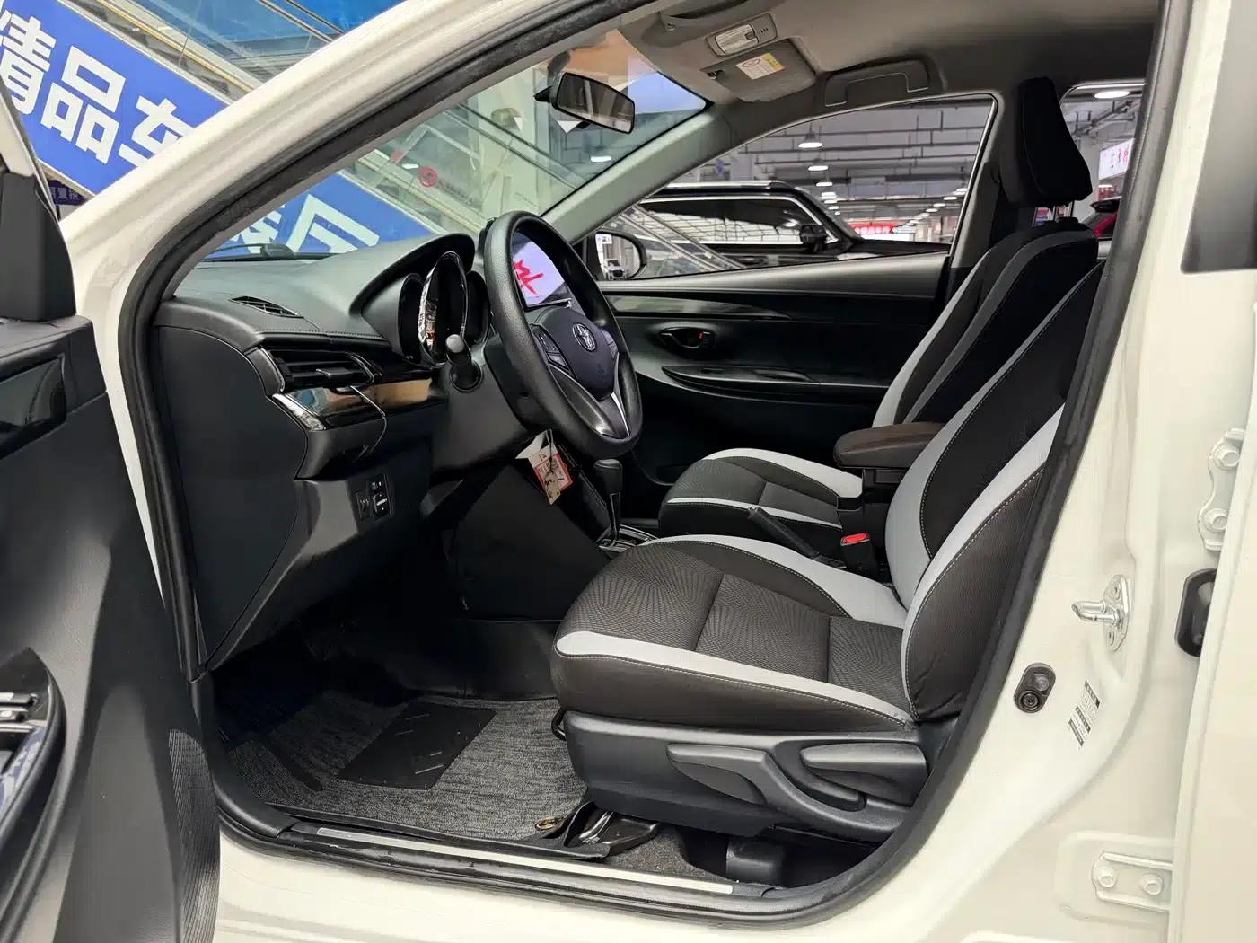YARiS L 2022 Model YARiS X 1.5L CVT Leading PLUS Edition — миниатюра 9