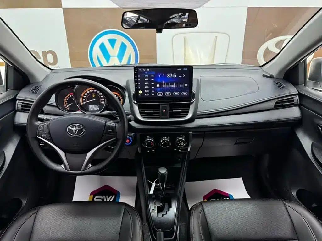 YARiS L 2022 Model YARiS X 1.5L CVT Luxury PLUS Edition — миниатюра 9