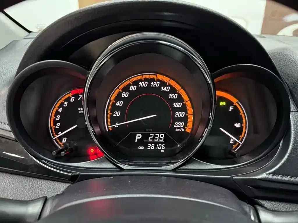 YARiS L 2022 Model YARiS X 1.5L CVT Luxury PLUS Edition — миниатюра 22