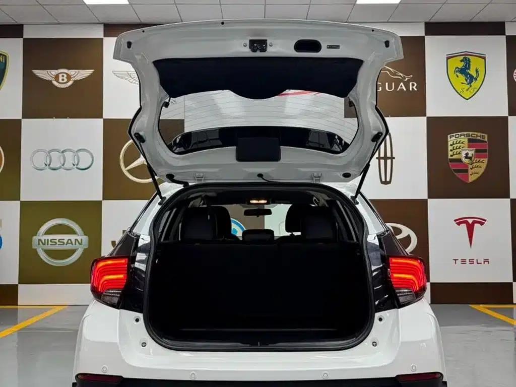 YARiS L 2022 Model YARiS X 1.5L CVT Luxury PLUS Edition — миниатюра 17