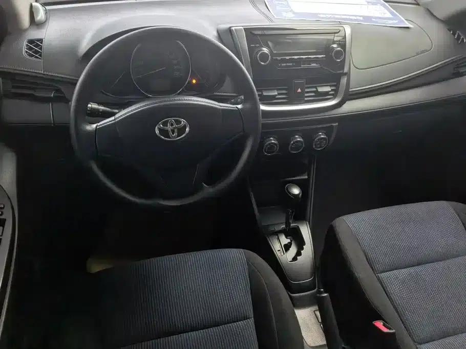 YARiS L Zhixuan 2016 Facelift 1.5E CVT Dynamic Edition — миниатюра 12