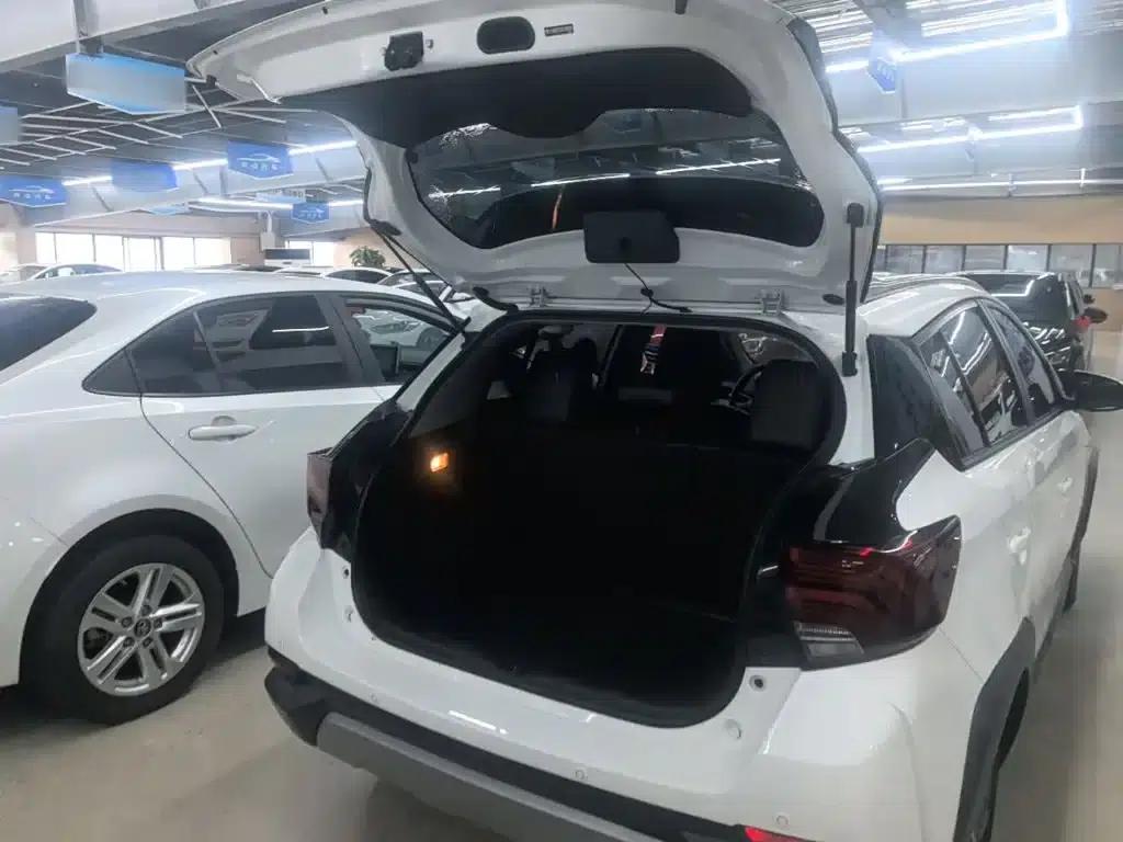 YARiS L 2020 Model YARiS X 1.5L CVT Luxury Edition — миниатюра 19