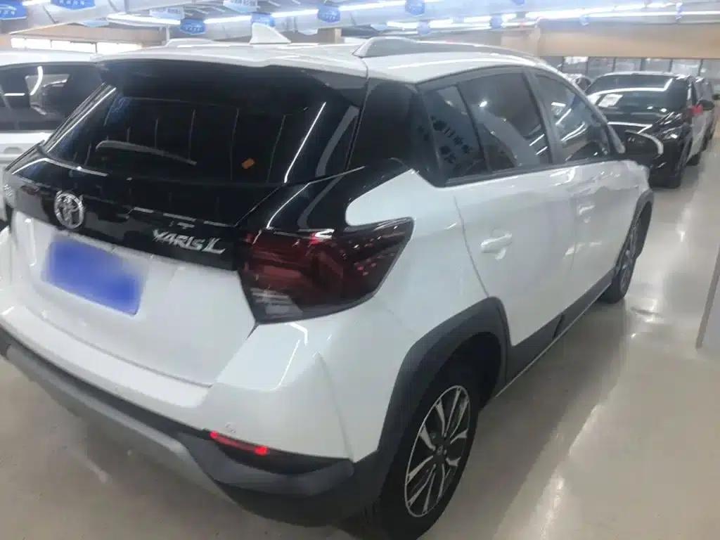 YARiS L 2020 Model YARiS X 1.5L CVT Luxury Edition — миниатюра 7