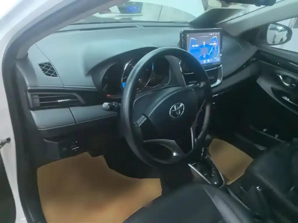 YARiS L 2020 Model YARiS X 1.5L CVT Luxury Edition — миниатюра 10