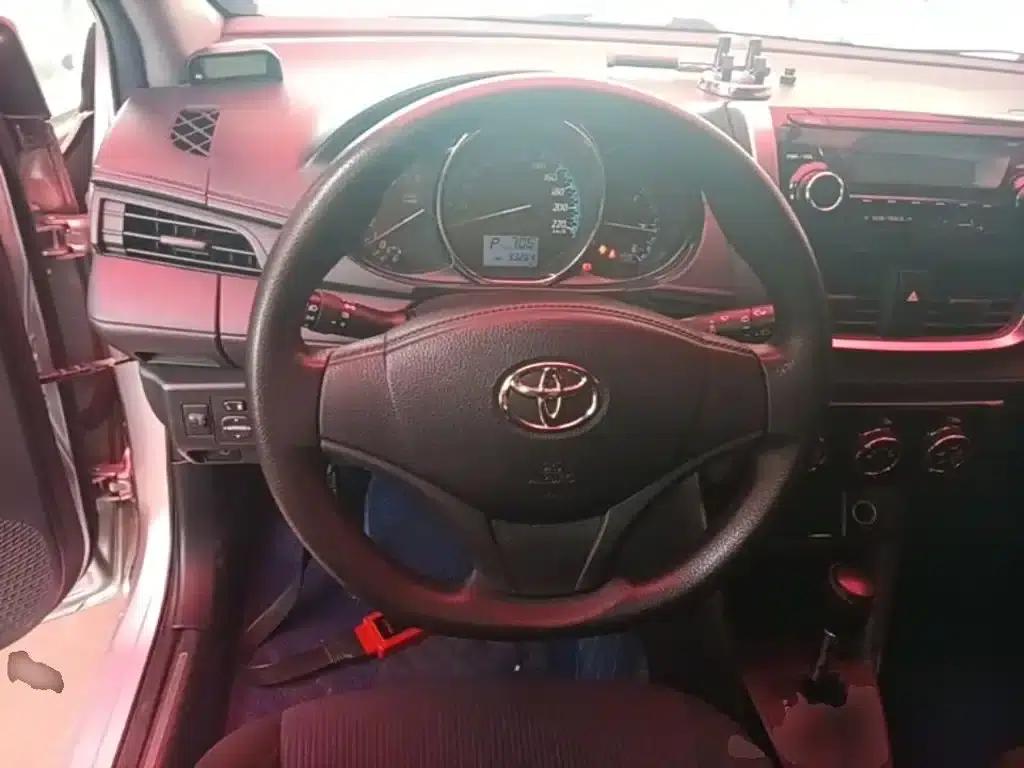 YARiS L Zhixuan 2016 Facelift 1.5E CVT Dynamic Edition — миниатюра 11