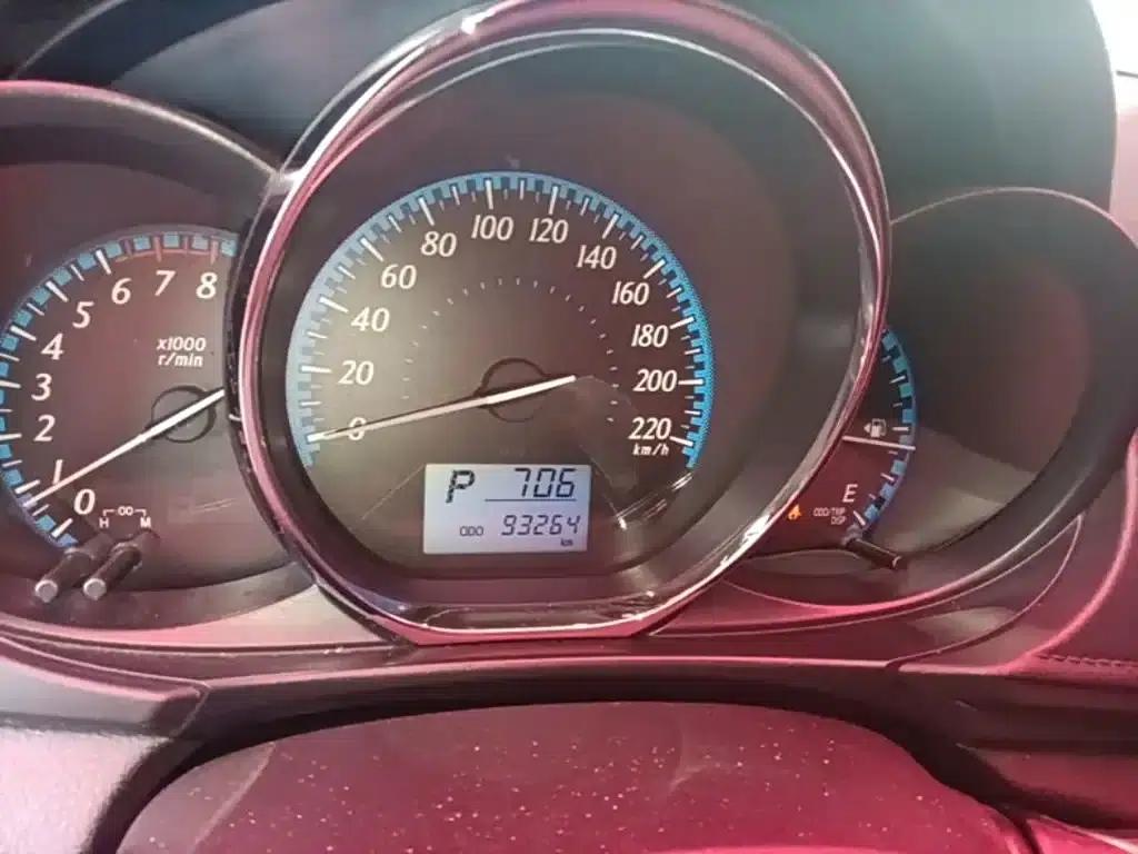 YARiS L Zhixuan 2016 Facelift 1.5E CVT Dynamic Edition — миниатюра 12