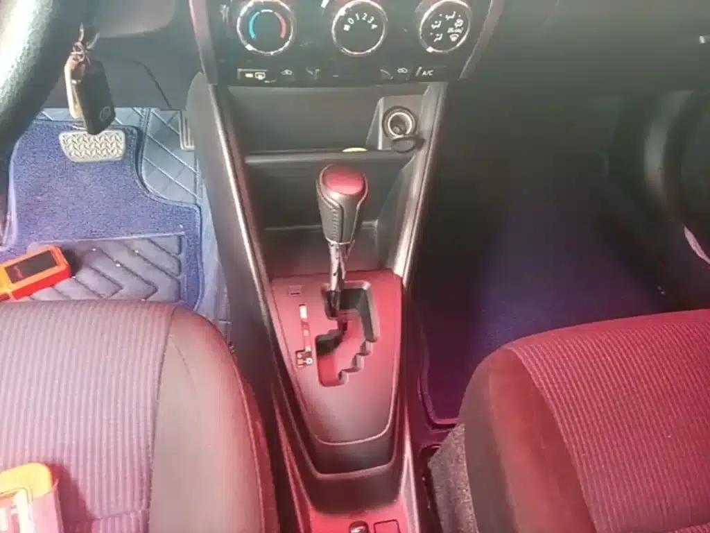 YARiS L Zhixuan 2016 Facelift 1.5E CVT Dynamic Edition — миниатюра 14