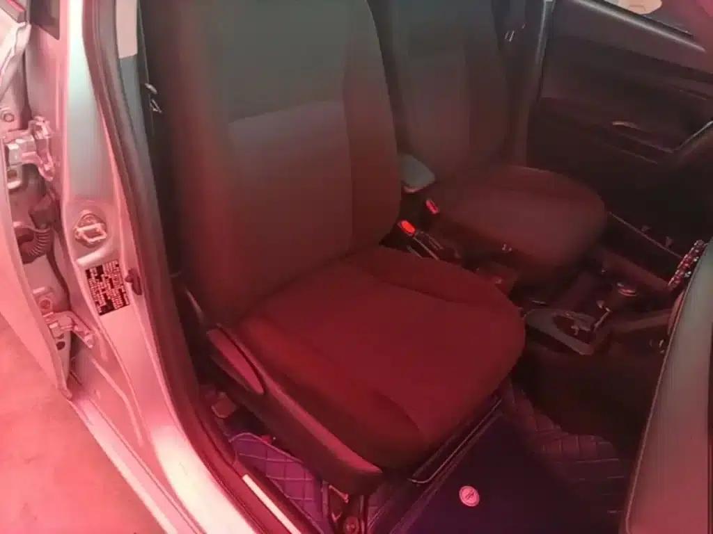 YARiS L Zhixuan 2016 Facelift 1.5E CVT Dynamic Edition — миниатюра 25