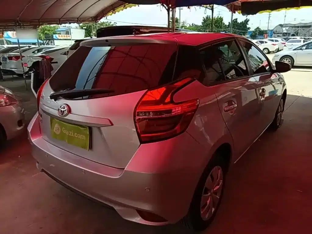 YARiS L Zhixuan 2016 Facelift 1.5E CVT Dynamic Edition — миниатюра 7